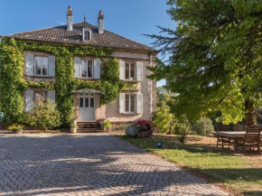 Manoir de Charme avec Piscine Couverte et WiFi dans les Vosges du Sud - FR-1-583-36